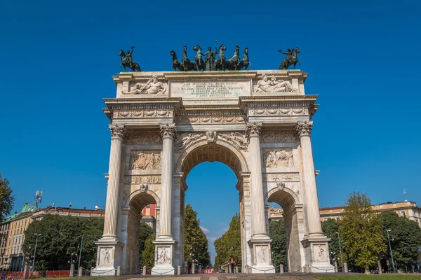 Porta Sempione en Milán — Foto de Stock