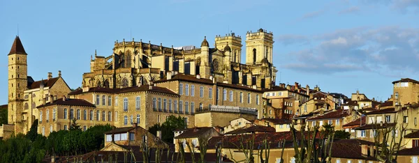 Paysage urbain du centre historique d'Auch — Photo