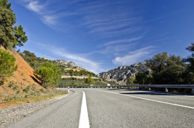 Despenaperros ulusal parkında Kuzey Anda kırsal yol