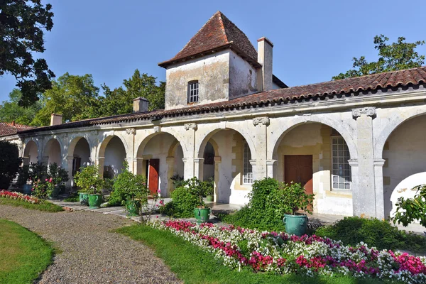 Deel van Gaujacq kasteel in Landes — Stockfoto