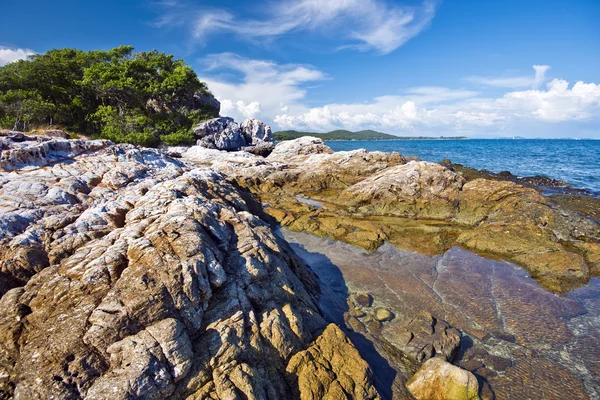 Southern Coastline wild landscape in Ko Samet island — Stock Photo, Image