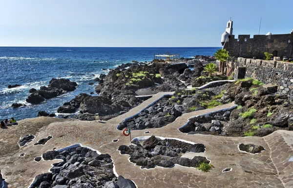 Castillo San-Miguel and natural pools Garachico village in Tener — Stock Photo, Image