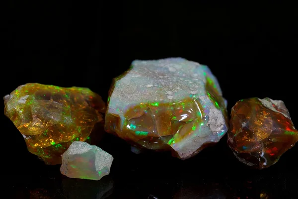 Precious opal — Stock Photo, Image