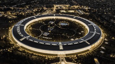 Apple merkez ofisi, Elma Parkı, Sonsuz Döngü, ABD