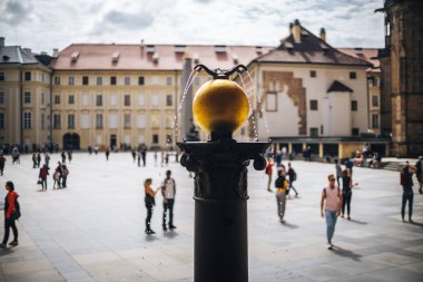 Prag 'da küçük bir top çeşmesi
