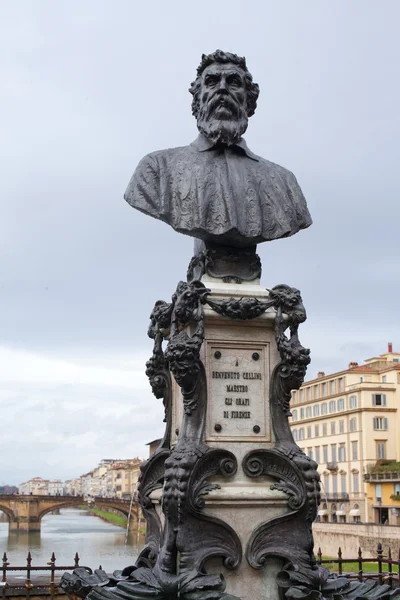 Floransa: Anıt Benvenuto Cellini: