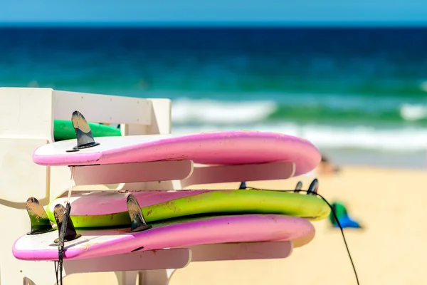 Surfen platen in een rij — Stockfoto