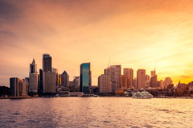 Sydney şehir manzarası gün batımında