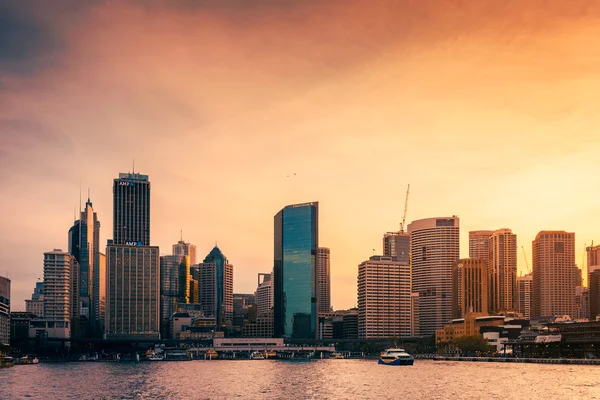 Ville de Sydney skyline au coucher du soleil — Photo