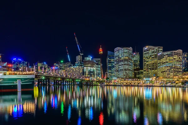 Darling Harbour skyline la nuit, Sydney, NSW — Photo