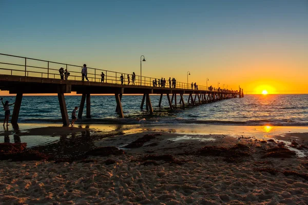 Adelaide South Australia March 2017 Crowds People Walking Glenelg Beach — Stock Photo, Image