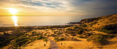 Sunset beach üzerinde