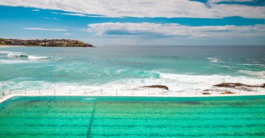 Bondi Plajı Açık Yüzme Havuzu
