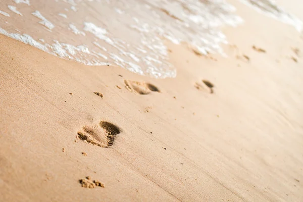 Voetafdrukken in het zand — Stockfoto