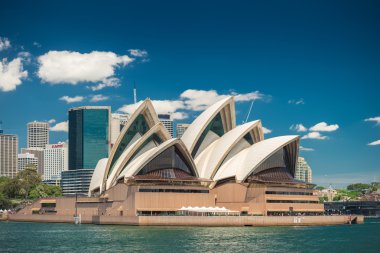 Sydney Opera Binası