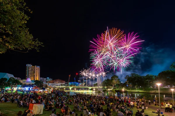 Fuochi d'artificio di giorno Australia — Foto Stock