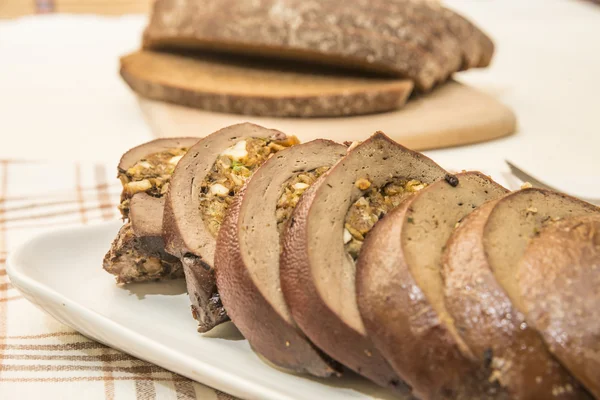 Doldurulmuş domuz karaciğer