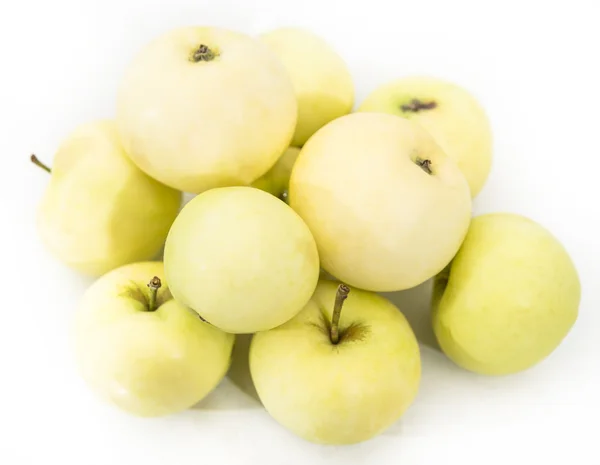 Erken yaz beyaz elma