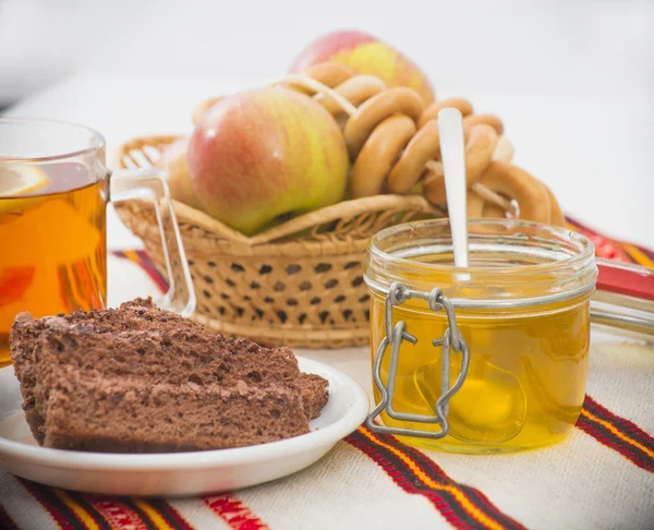 Tea with lemon — Stock Photo, Image