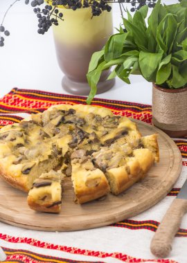 Peynir mantarlı börek