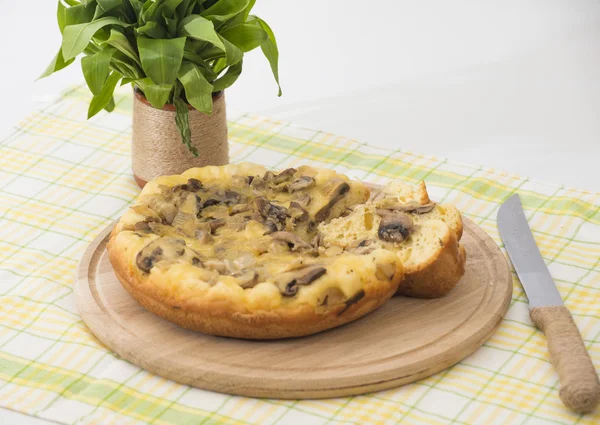 Torta de cogumelos de queijo — Fotografia de Stock