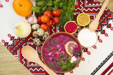 Ekşi süt soğuk çorba