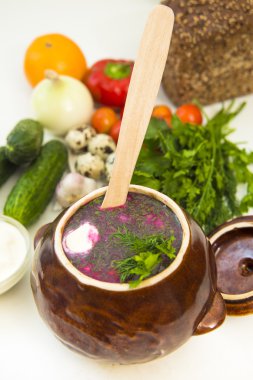 Ekşi süt soğuk çorba