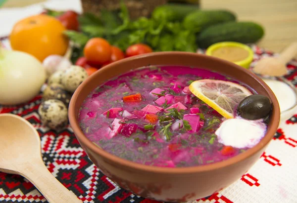 Sopa fría de leche agria — Foto de Stock