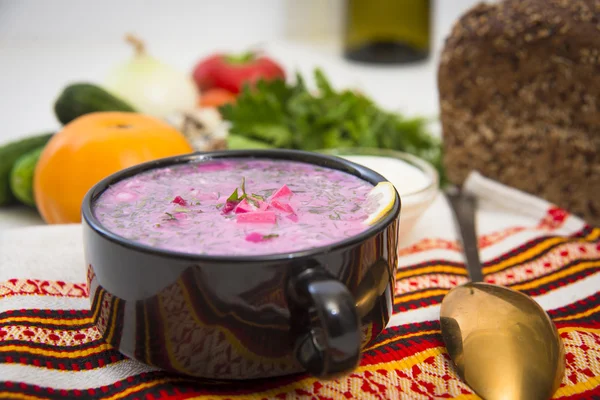 Saure Milch kalte Suppe — Stockfoto