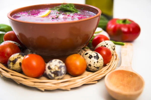 Ekşi süt soğuk çorba