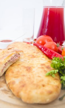 Geleneksel Gürcü karşılamak ve peynir sıcak pasta