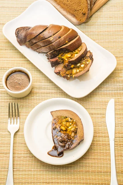 Doldurulmuş domuz karaciğer