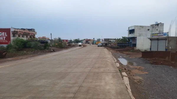 Dışarıdan küçük şehir manzarası