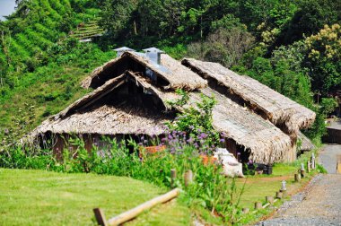 Bambu kulübe hill kabile Köyü