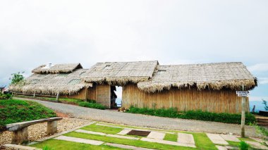 Bambu kulübe hill kabile Köyü
