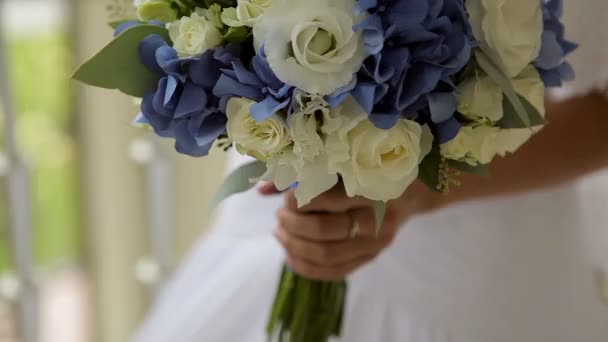 le bouquet de la mariée. mariage. belles fleurs .