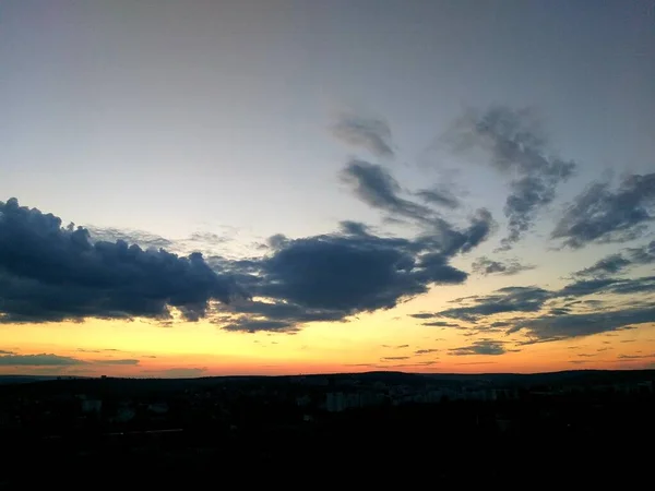 Nubes Amarillas Del Cielo Puesta Del Sol — Foto de Stock