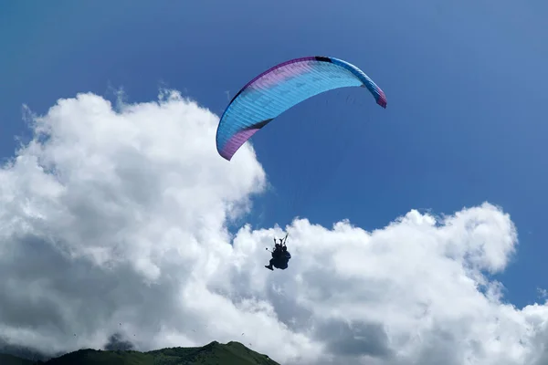 Paraglider Lucht Witte Wolken — Stockfoto