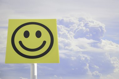 Mavi gökyüzü gülümsemek işareti