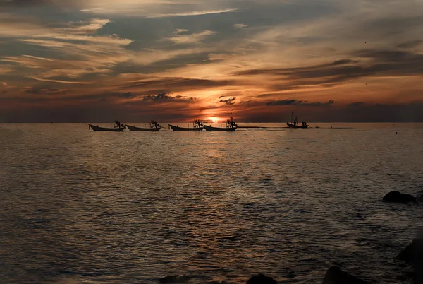 Lever et coucher du soleil Lifestyle pêcheurs — Photo