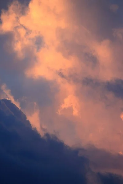 Conjunto Imagens Nuvens Noturnas Lua Subindo Antes Noite — Fotografia de Stock