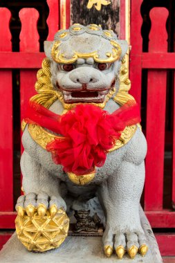 Asya halkının inanç önemli yerlerde.