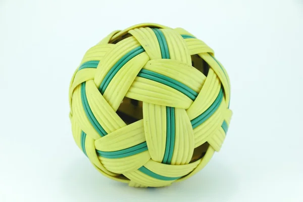 Rattan top spor bulunuyor.