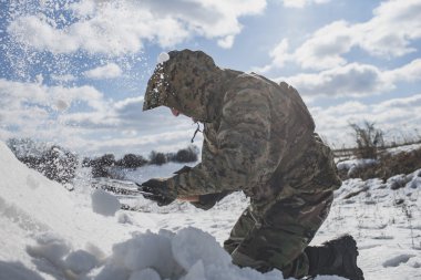 Tatbikatlarda askeri özel kuvvetler