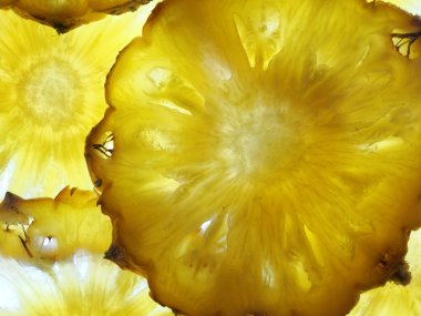 Bebek ananas dilimleri