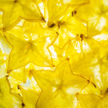 geri star meyve carambola sarı olgun dilimleri yaktı