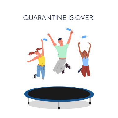 Çok uluslu gülümseyen genç kalabalık trambolinde zıplıyor ve yüz maskeleri fırlatıyor.