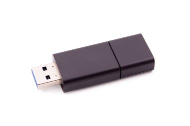 Flaş bellek ve USB bellek kırpma yolu olan beyaz arkaplanda izole edildi