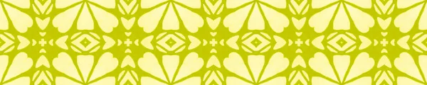 ゴールドウェディングヴィンテージレースシームレス 順序タイルの背景順序幾何学 ゴールデンシルバーオリエンタルスタイル アンティーク要素高級万華鏡アート 花の要素花のデザイン — ストック写真