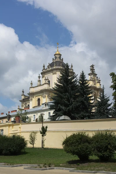 Vacker, typ av gamla Saint George Church i Lviv. — Stockfoto